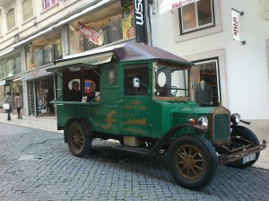 Automobilul cu fado (Baixa/Chiado) DSC_0220