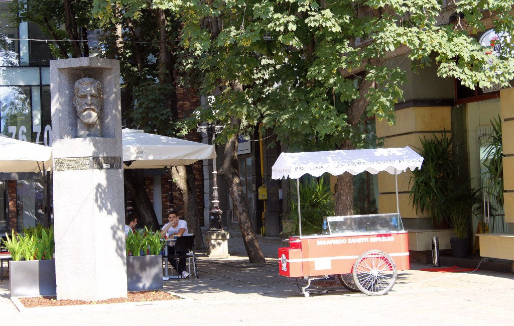 La o îngheţată pe Corso